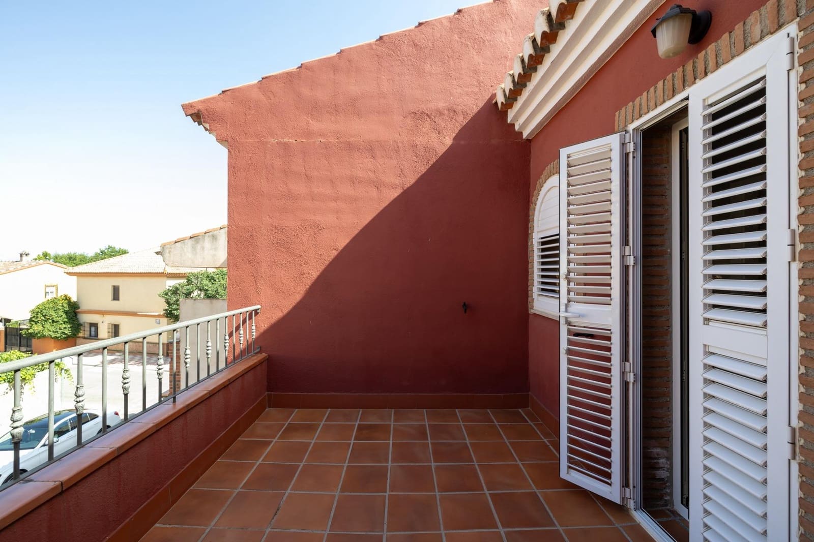 Chalet de 4 habitaciones en Ambroz en venta con garaje - 420.000 € (Ref: 10059433)