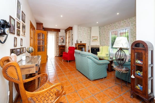 Chalet de 4 habitaciones en Ambroz, Vegas del Genil en venta con garaje - 420.000 € (Ref: 10059433)