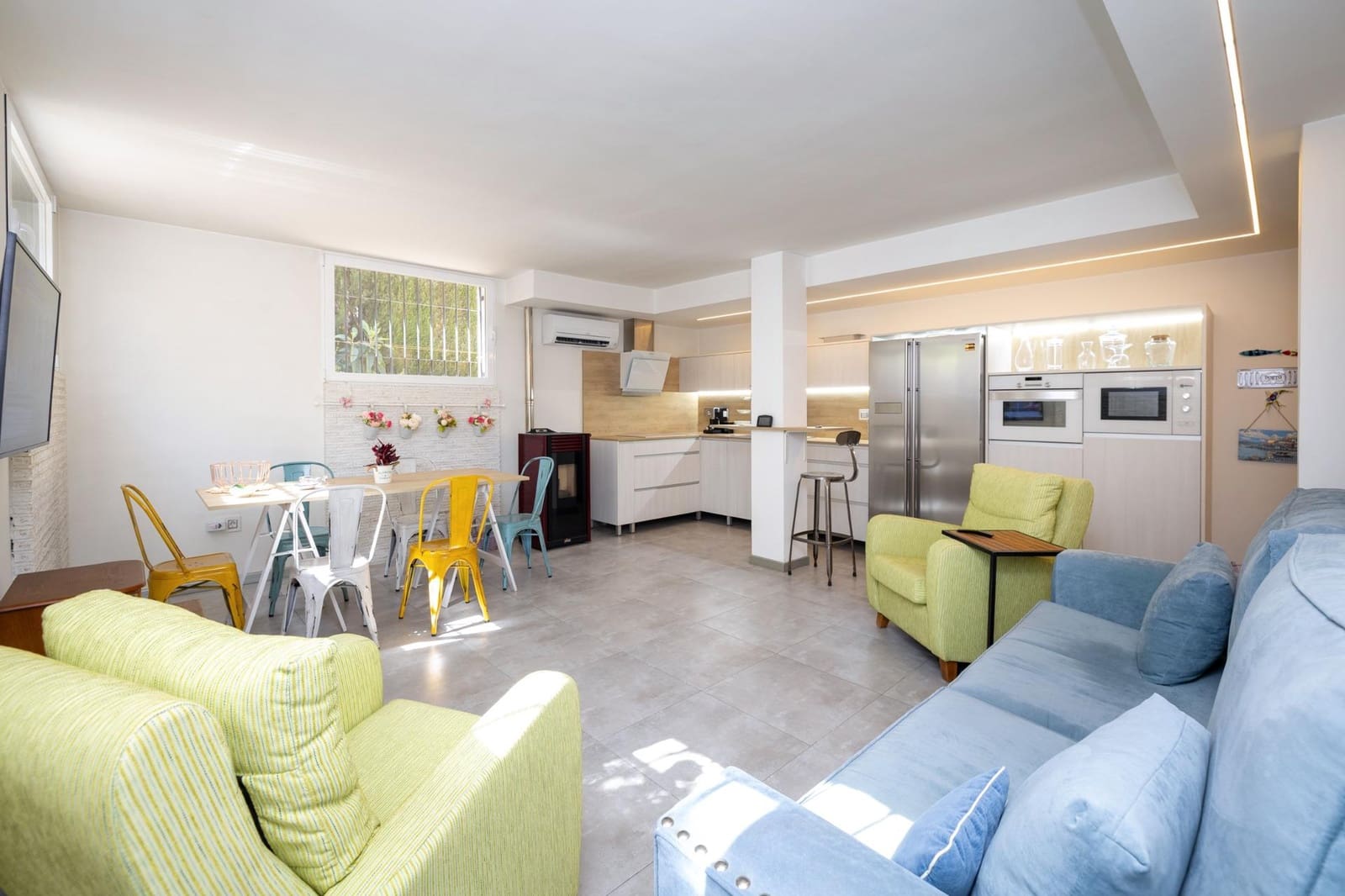 Chalet de 4 habitaciones en Ambroz en venta con garaje - 420.000 € (Ref: 10059433)