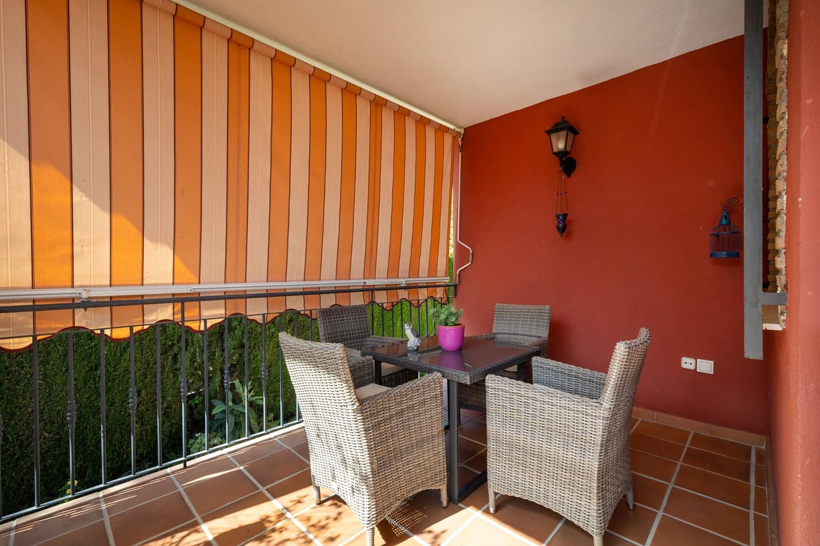 Chalet de 4 habitaciones en Ambroz en venta con garaje - 420.000 € (Ref: 10059433)