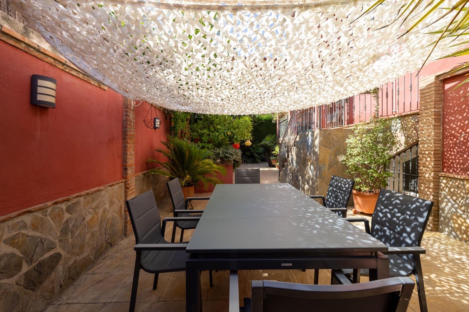 Chalet de 4 habitaciones en Ambroz en venta con garaje - 420.000 € (Ref: 10059433)