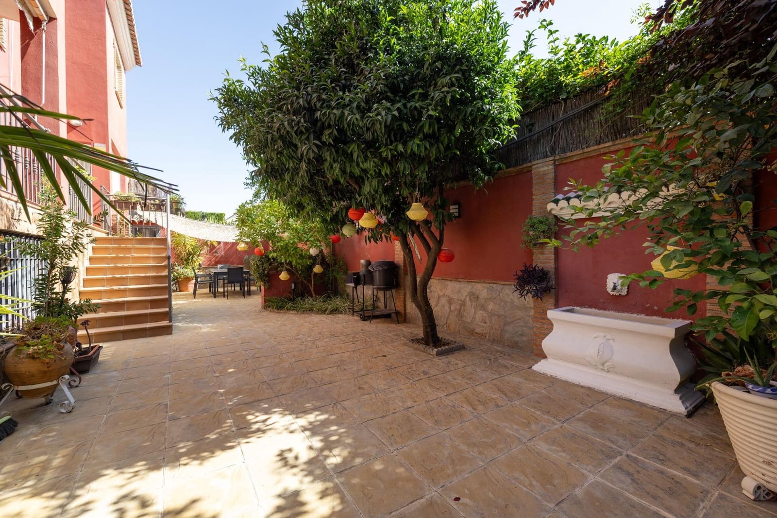 Chalet de 4 habitaciones en Ambroz en venta con garaje - 420.000 € (Ref: 10059433)