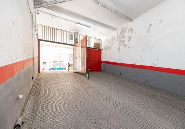 Garasje til salgs i Centro, Granada by - € 35 900 (Ref: 10059435)