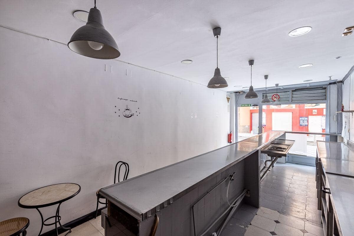 Gewerbe zu verkaufen in Granada Stadt - 89.000 € (Ref: 10059436)