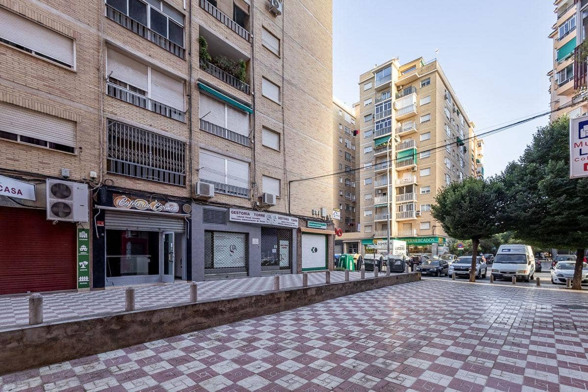 Gewerbe zu verkaufen in Granada Stadt - 89.000 € (Ref: 10059436)