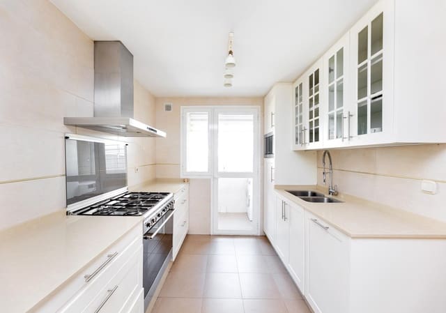 Adosado de 3 habitaciones en Carretera de la Sierra, Granada ciudad en venta con piscina garaje - 390.000 € (Ref: 10059437)