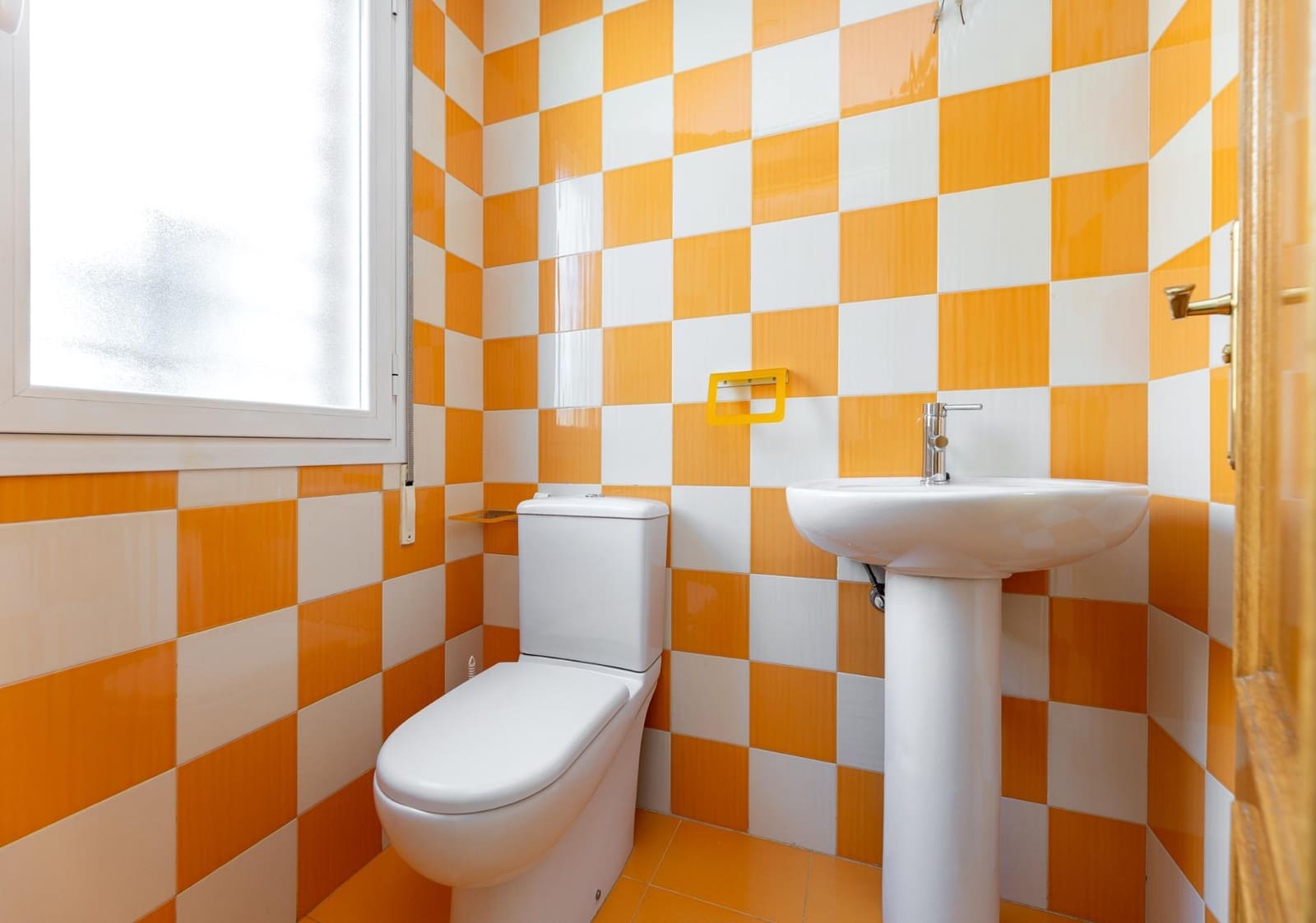 Adosado de 3 habitaciones en Granada ciudad en venta con piscina garaje - 390.000 € (Ref: 10059437)