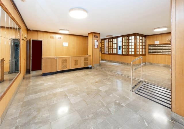 3 soveværelse Lejlighed til salg i Granada by - € 315.000 (Ref: 10059438)