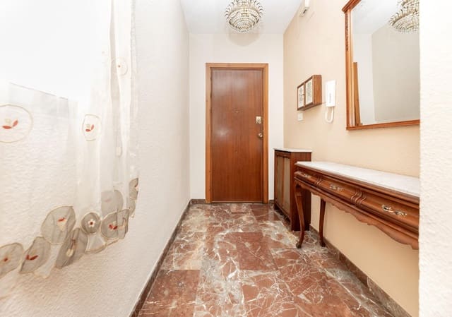 3 soveværelse Lejlighed til salg i Granada by - € 315.000 (Ref: 10059438)