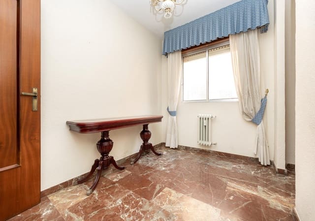 3 soveværelse Lejlighed til salg i Granada by - € 315.000 (Ref: 10059438)