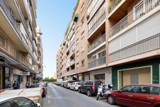 3 soveværelse Lejlighed til salg i Granada by - € 315.000 (Ref: 10059438)