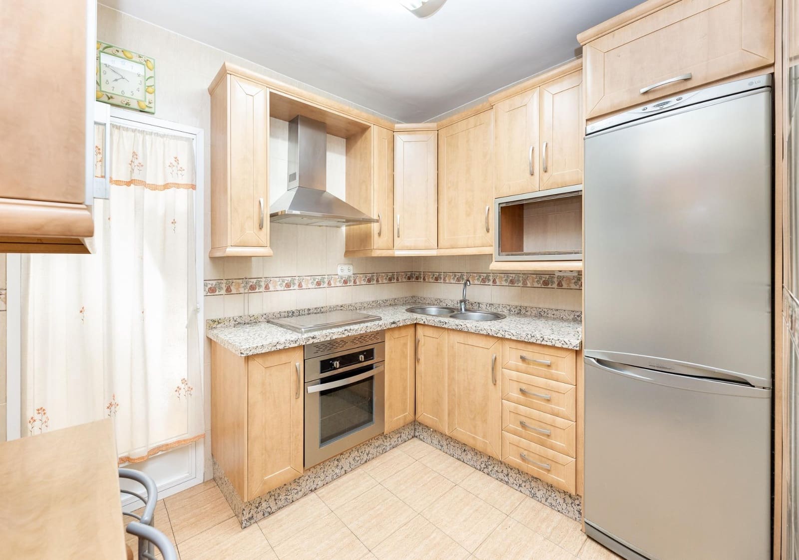 3 soveværelse Lejlighed til salg i Granada by - € 315.000 (Ref: 10059438)