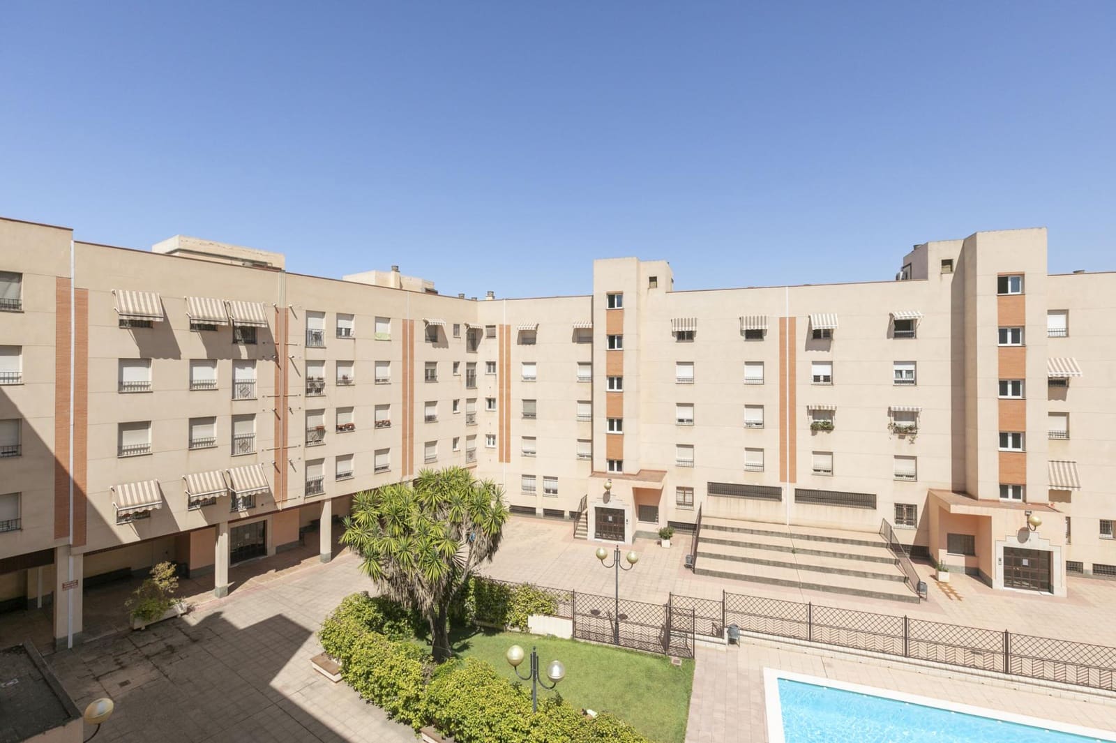 4 soveværelse Lejlighed til salg i Granada by med swimmingpool garage - € 455.000 (Ref: 10059439)