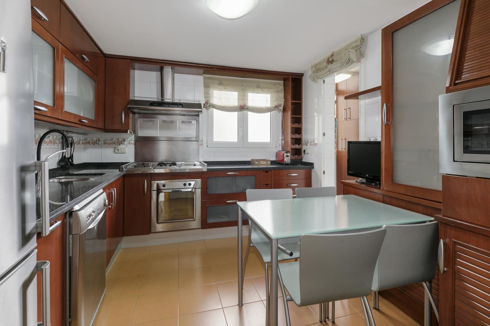 4 soveværelse Lejlighed til salg i Granada by med swimmingpool garage - € 455.000 (Ref: 10059439)