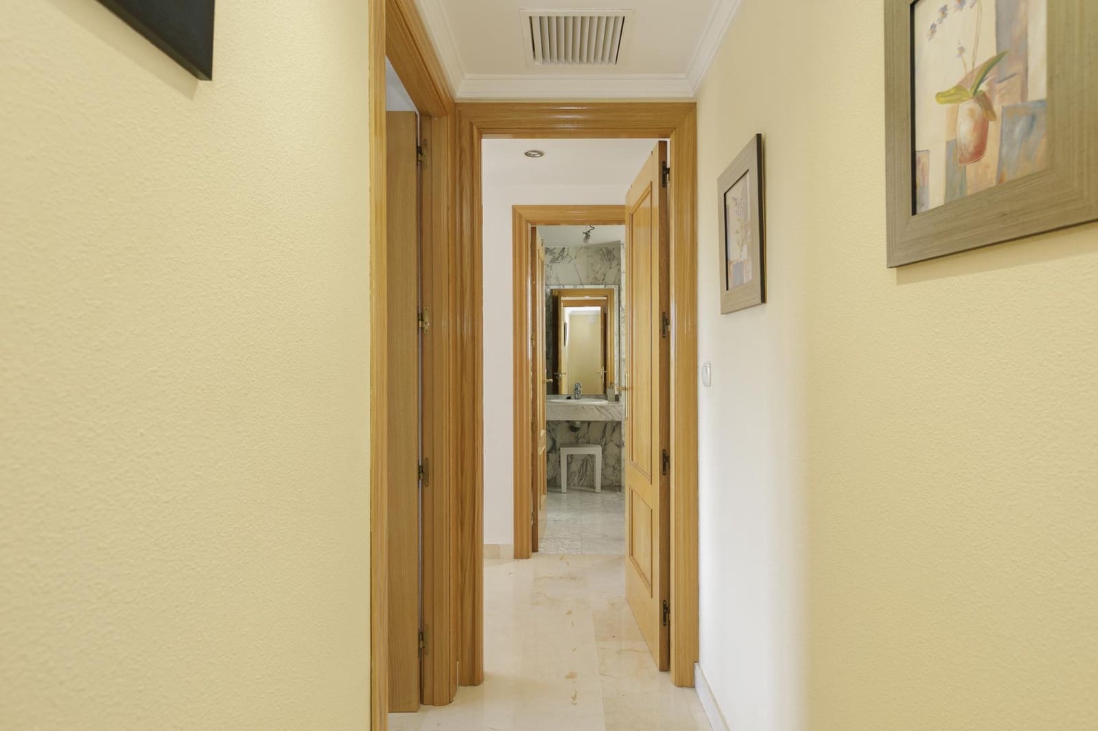 4 soveværelse Lejlighed til salg i Granada by med swimmingpool garage - € 455.000 (Ref: 10059439)
