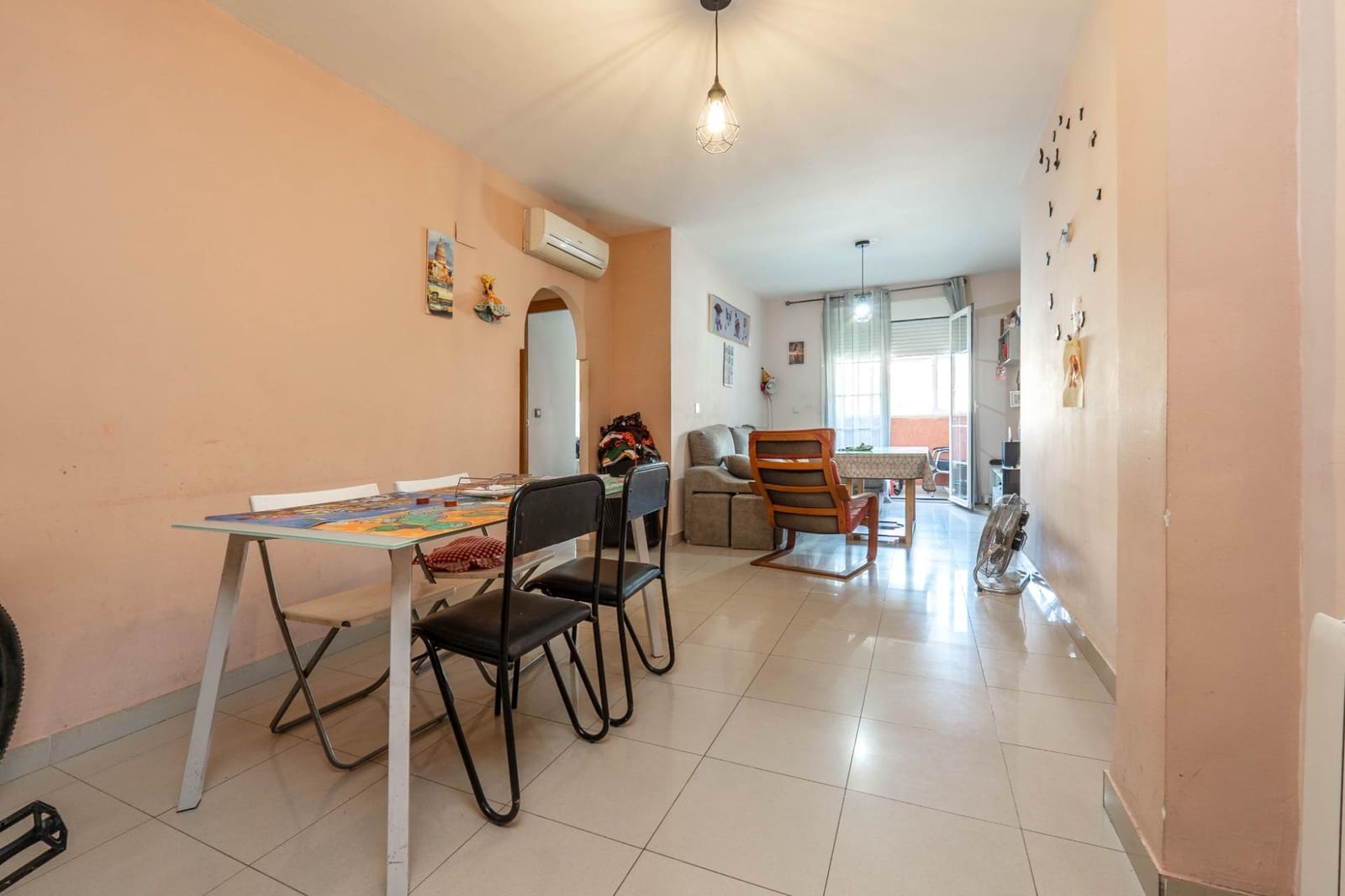 Piso de 3 habitaciones en Las Gabias en venta con garaje - 240.000 € (Ref: 10062204)