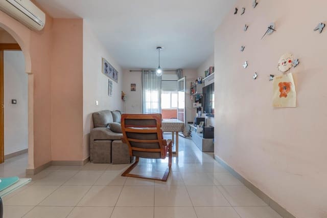 Piso de 3 habitaciones en Las Gabias en venta con garaje - 240.000 € (Ref: 10062204)