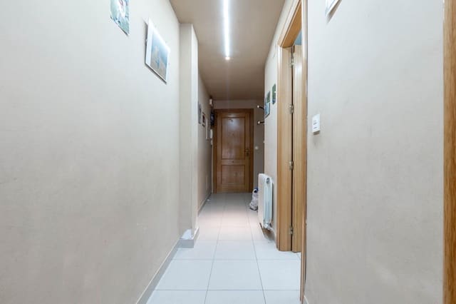 Piso de 3 habitaciones en Las Gabias en venta con garaje - 240.000 € (Ref: 10062204)