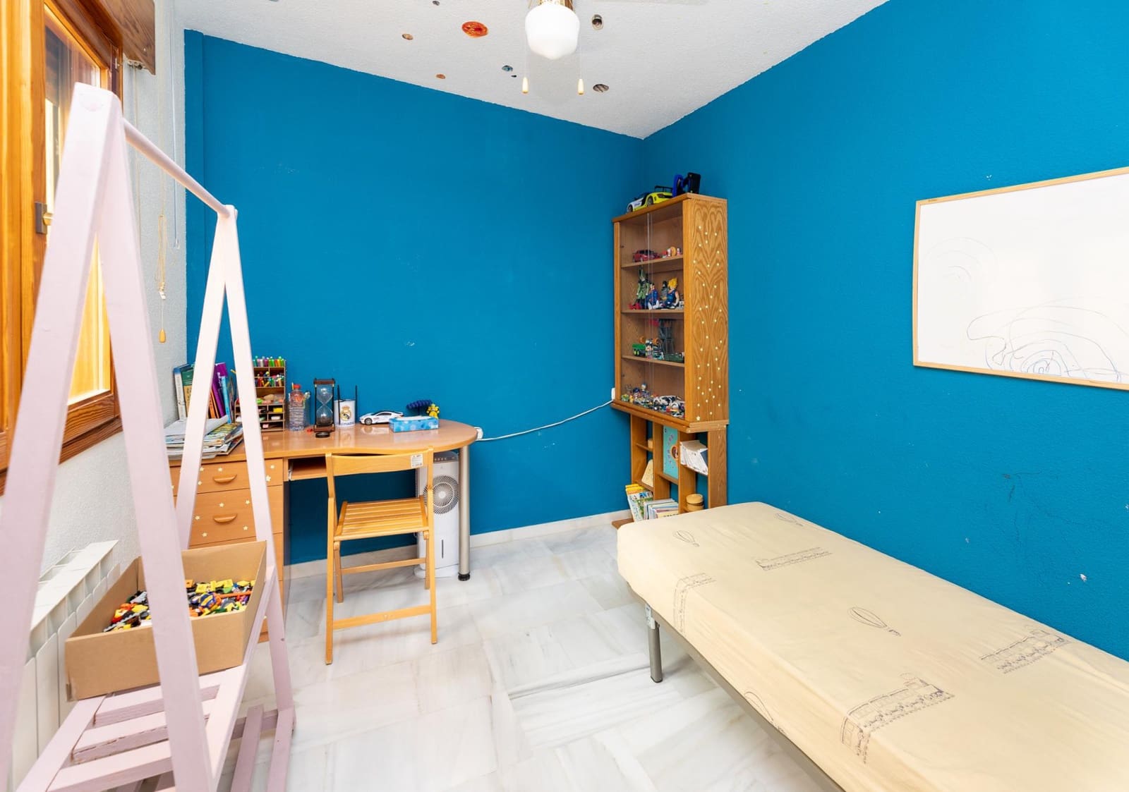 Adosado de 4 habitaciones en Cájar en venta con piscina - 275.000 € (Ref: 10062205)