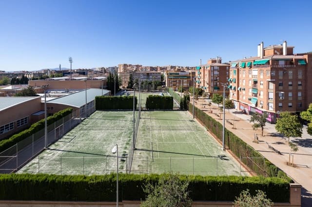 1 Zimmer Apartment zu verkaufen in Granada Stadt - 249.900 € (Ref: 10067884)