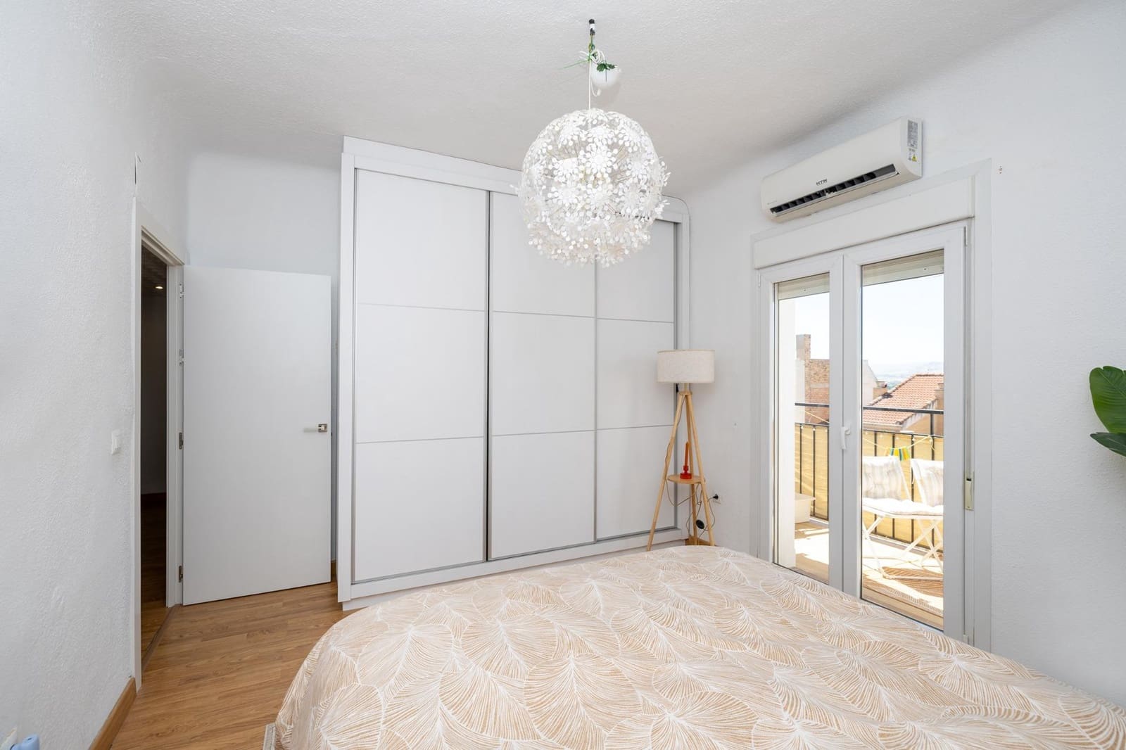4 Zimmer Penthouse zu verkaufen in Granada Stadt - 455.000 € (Ref: 10076641)