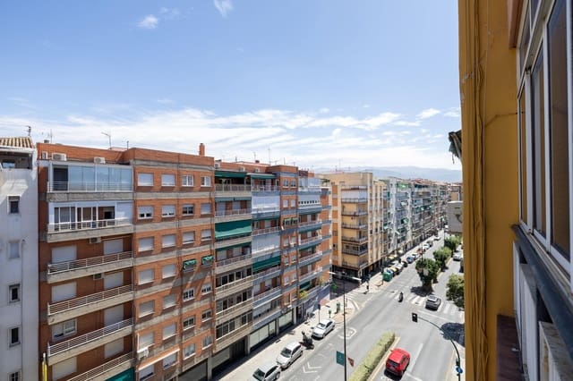 4 Zimmer Penthouse zu verkaufen in Granada Stadt - 455.000 € (Ref: 10076641)