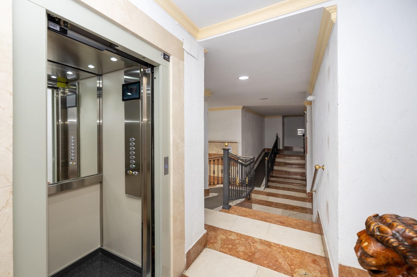 4 bedroom Penthouse for sale in Granada city - € 455,000 (Ref: 10076641)