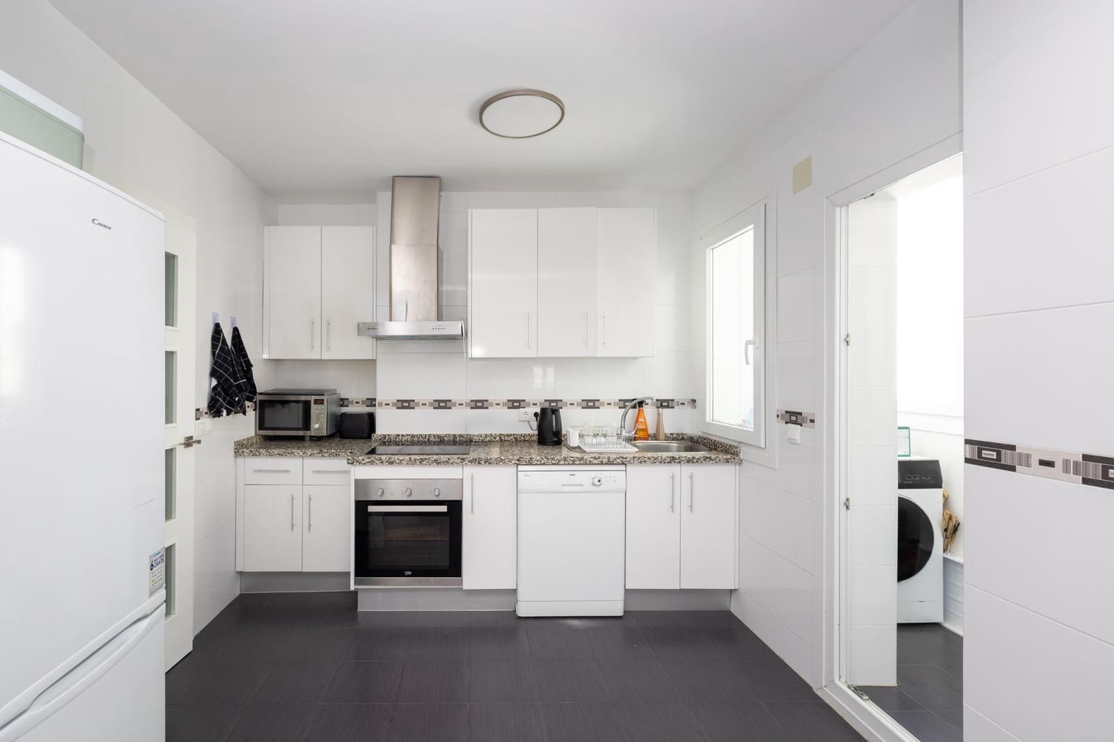 4 bedroom Penthouse for sale in Granada city - € 455,000 (Ref: 10076641)