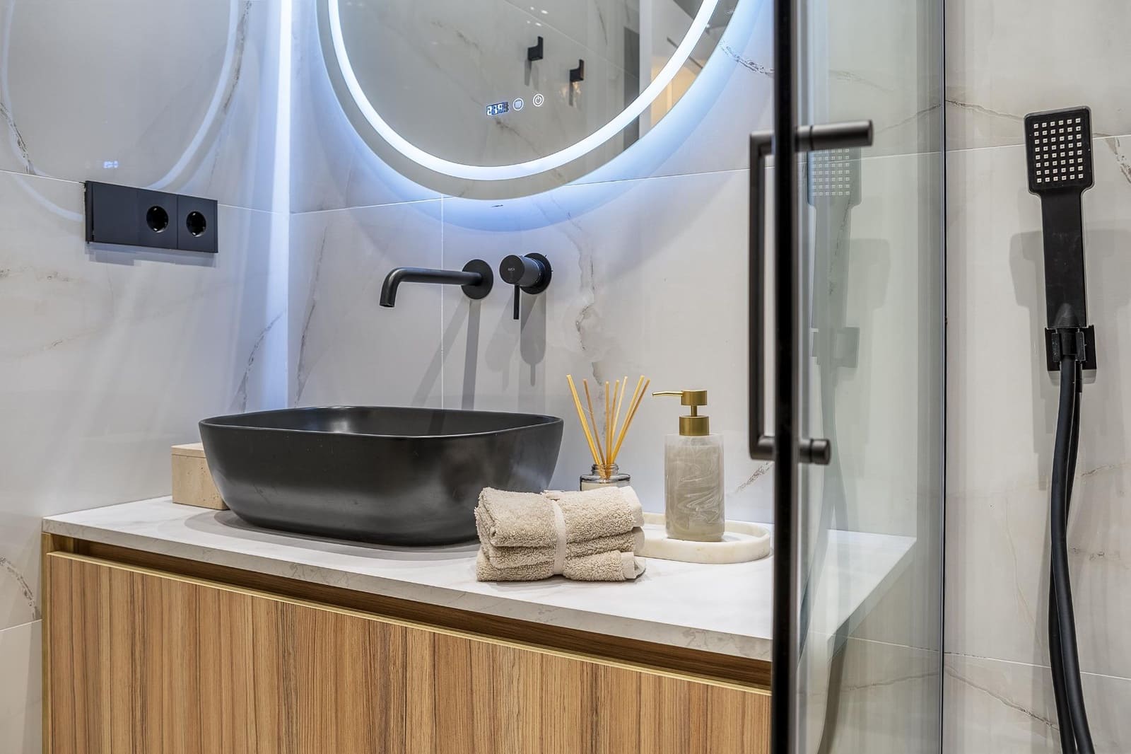 1 chambre Appartement à vendre à Grenade ville avec piscine garage - 190 000 € (Ref: 10078289)