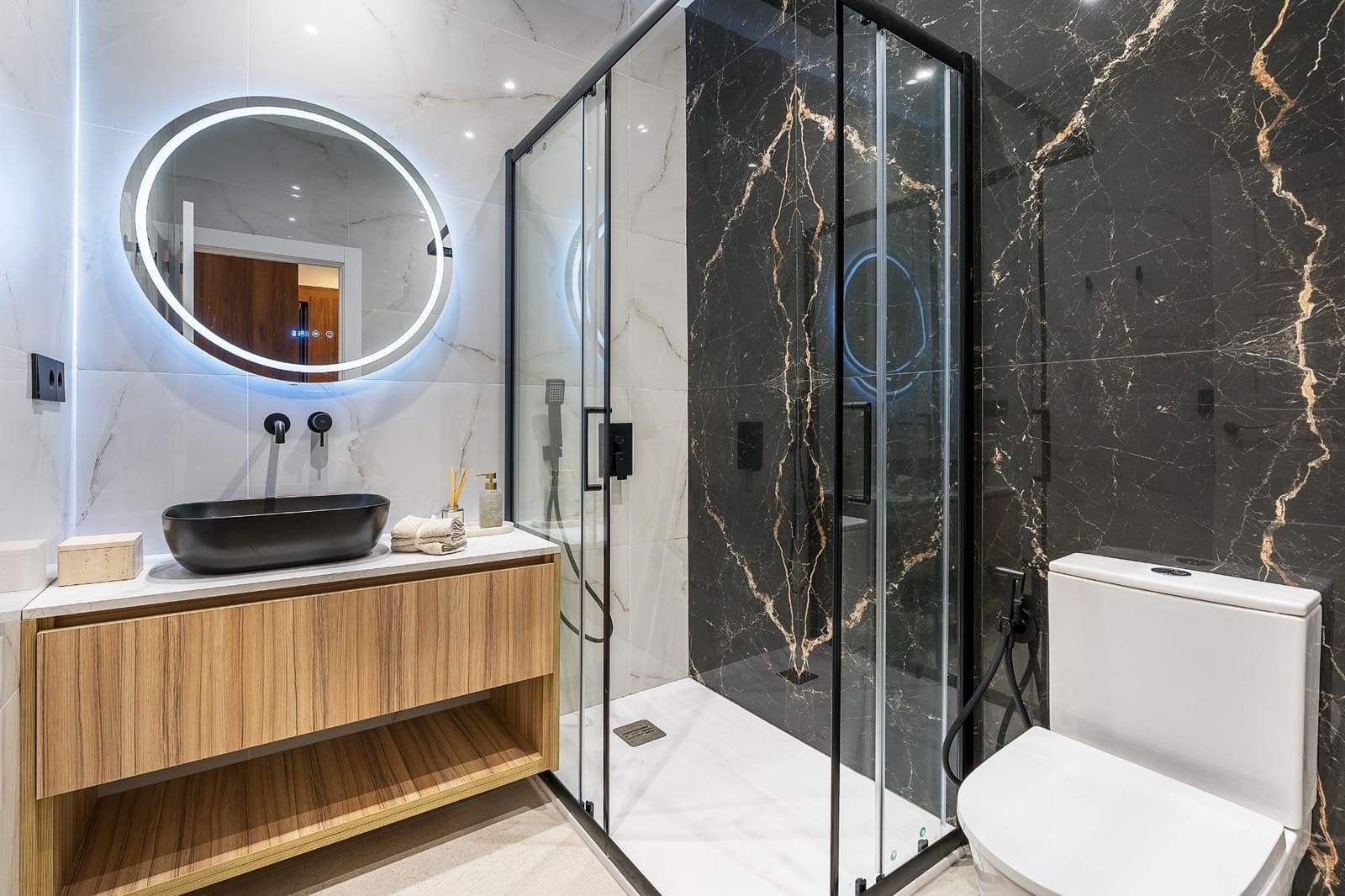 1 chambre Appartement à vendre à Grenade ville avec piscine garage - 190 000 € (Ref: 10078289)