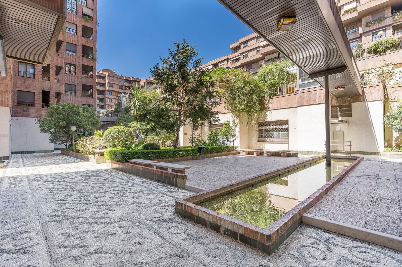 1 chambre Appartement à vendre à Grenade ville avec piscine garage - 190 000 € (Ref: 10078289)