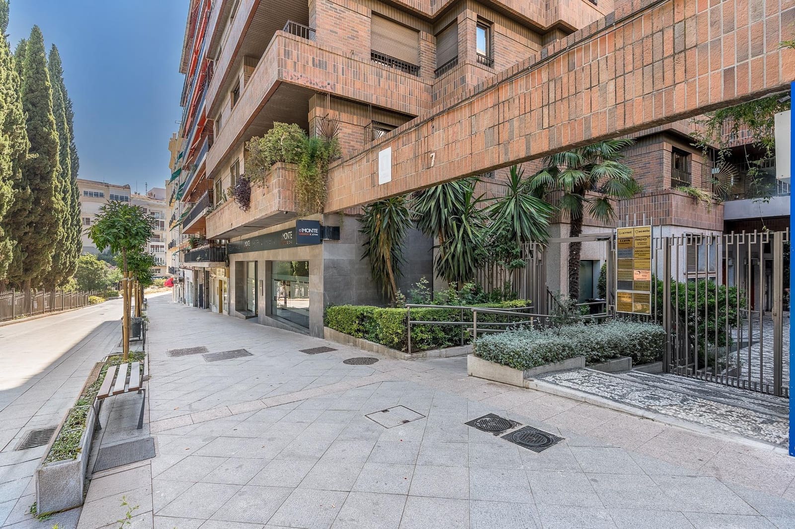 1 chambre Appartement à vendre à Grenade ville avec piscine garage - 190 000 € (Ref: 10078289)