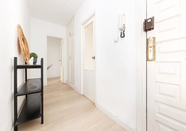 4 makuuhuone Asunto myytävänä paikassa Centro, Granada kaupunki - 439 000 € (Ref: 10078290)