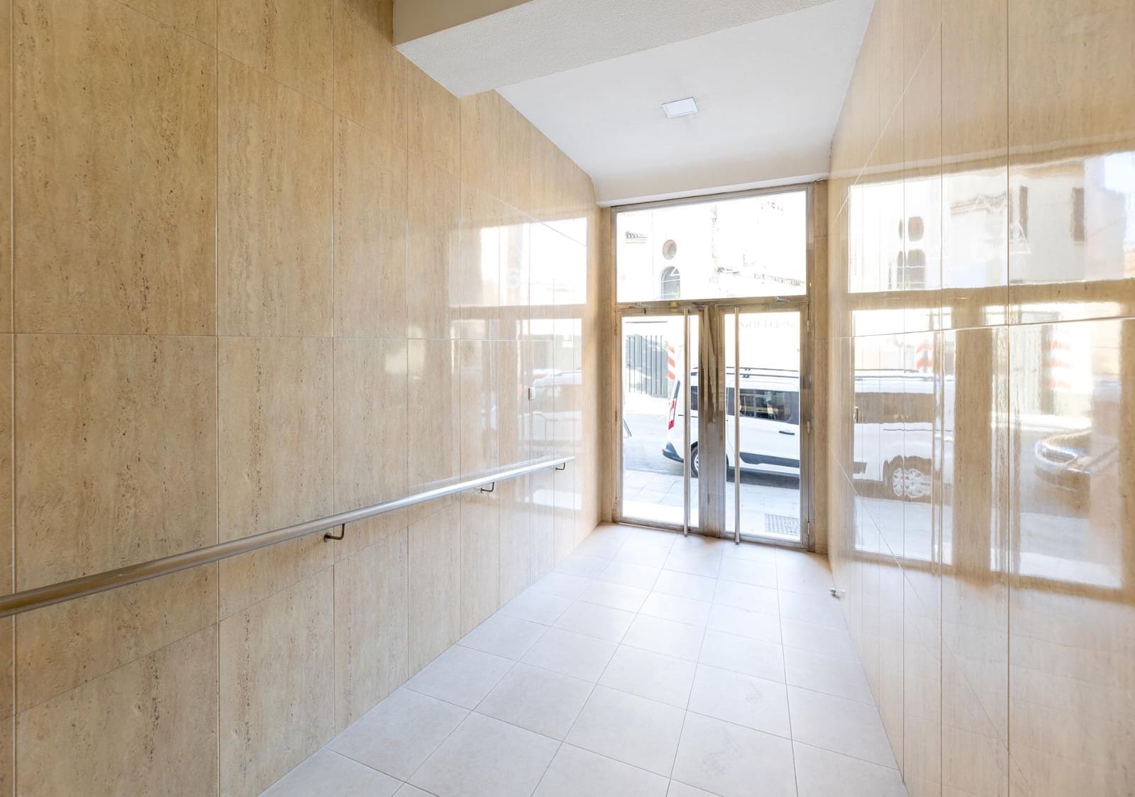 4 bedroom Flat for sale in Granada city - € 439,000 (Ref: 10078290)