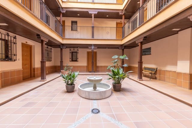 2 slaapkamer Flat te koop in La Zubia met garage - € 198.000 (Ref: 10081143)