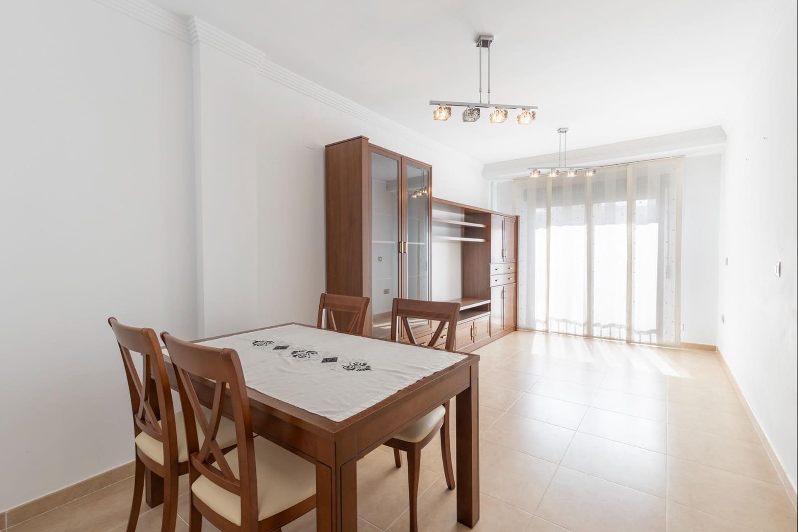 2 slaapkamer Flat te koop in La Zubia met garage - € 198.000 (Ref: 10081143)