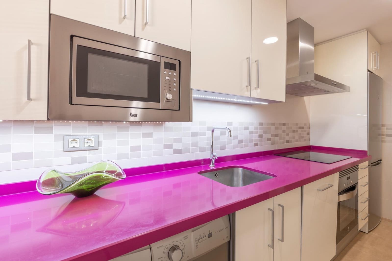 2 slaapkamer Flat te koop in La Zubia met garage - € 198.000 (Ref: 10081143)