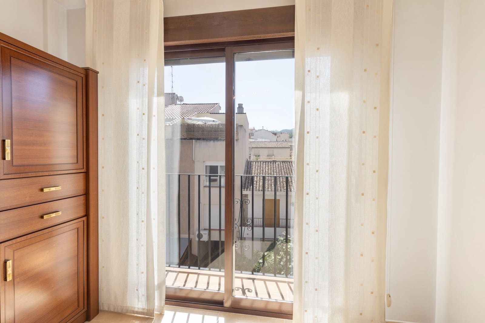 2 slaapkamer Flat te koop in La Zubia met garage - € 198.000 (Ref: 10081143)