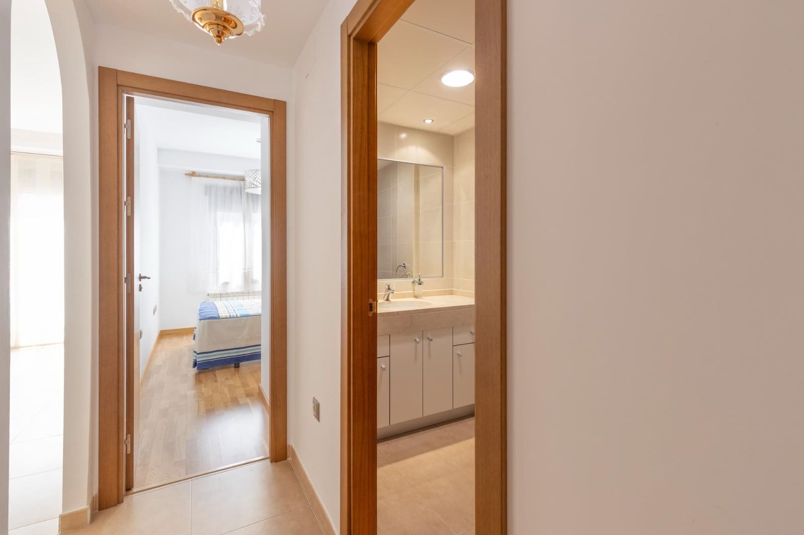 2 slaapkamer Flat te koop in La Zubia met garage - € 198.000 (Ref: 10081143)