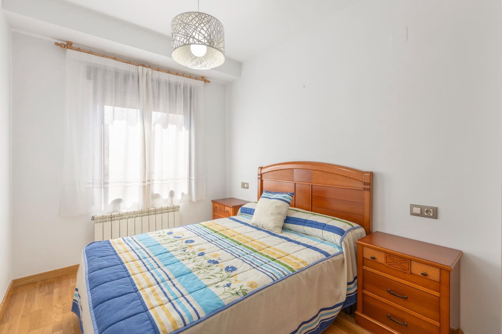 2 slaapkamer Flat te koop in La Zubia met garage - € 198.000 (Ref: 10081143)
