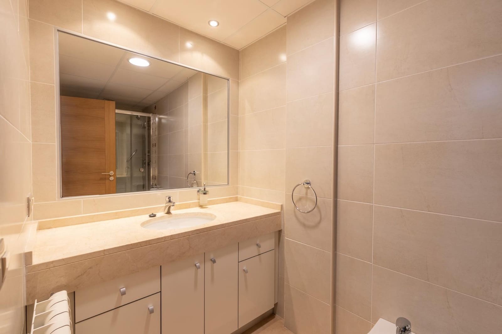 2 slaapkamer Flat te koop in La Zubia met garage - € 198.000 (Ref: 10081143)
