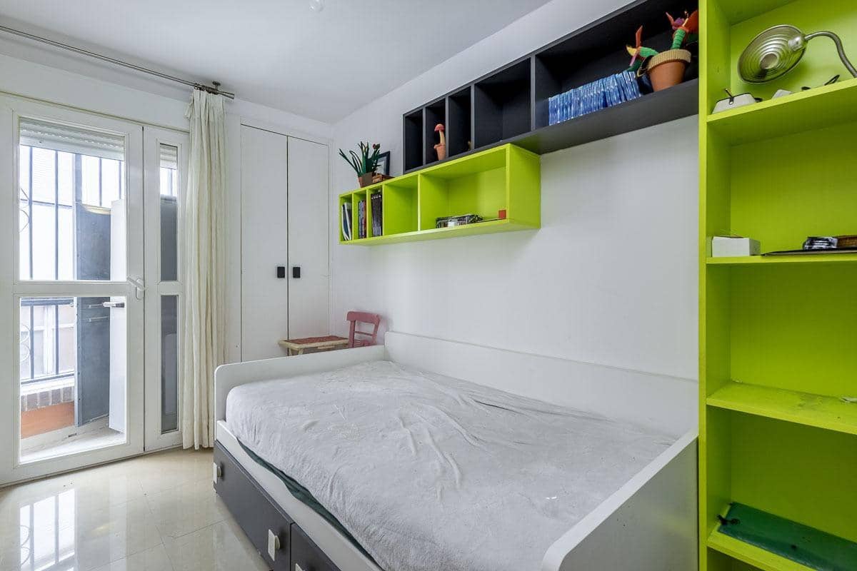 2 soveværelse Lejlighed til salg i Granada by - € 270.000 (Ref: 10081144)