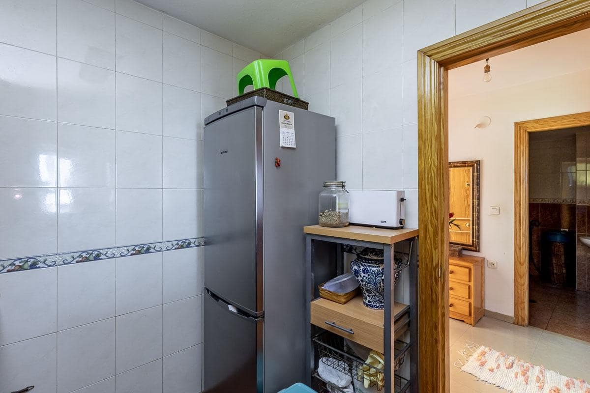 2 soveværelse Lejlighed til salg i Granada by - € 270.000 (Ref: 10081144)