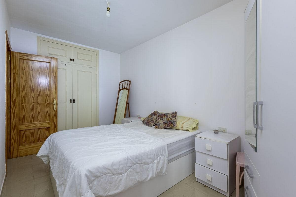 2 soveværelse Lejlighed til salg i Granada by - € 270.000 (Ref: 10081144)