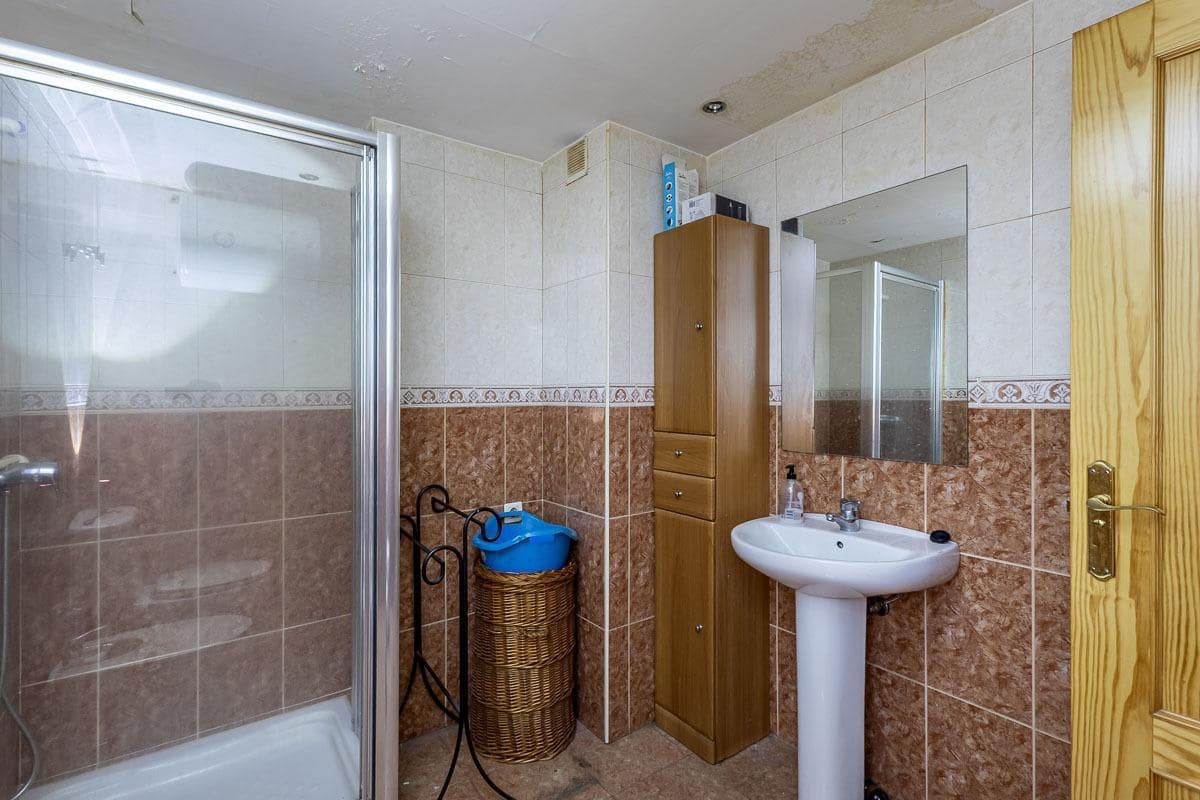 2 soveværelse Lejlighed til salg i Granada by - € 270.000 (Ref: 10081144)