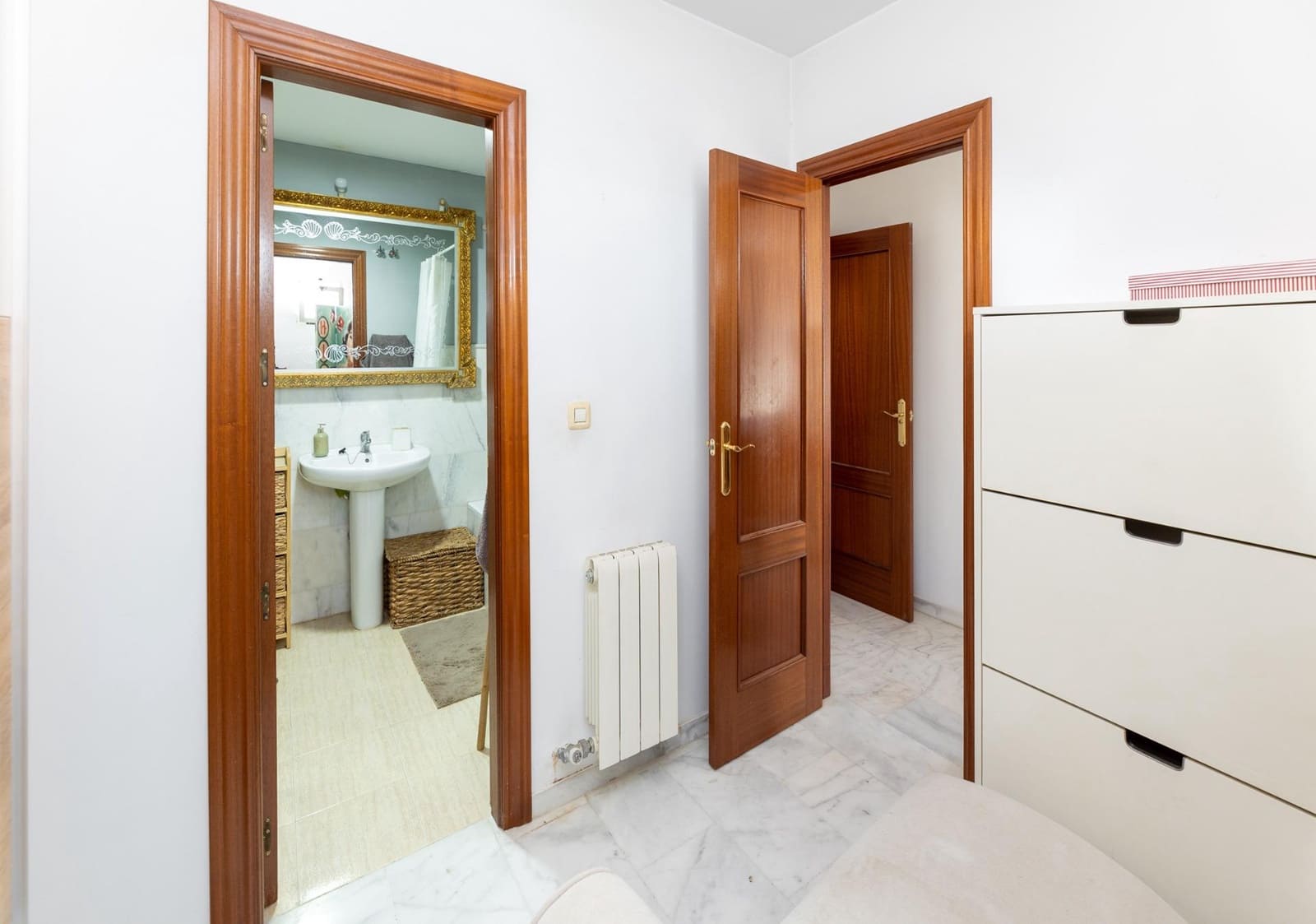 4 chambre Villa/Maison Semi-Mitoyenne à vendre à Cullar Vega avec piscine garage - 359 000 € (Ref: 10086439)