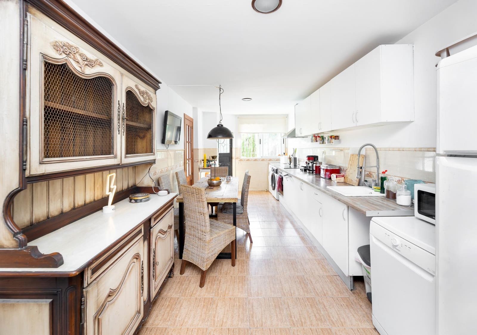 4 chambre Villa/Maison Semi-Mitoyenne à vendre à Cullar Vega avec piscine garage - 359 000 € (Ref: 10086439)