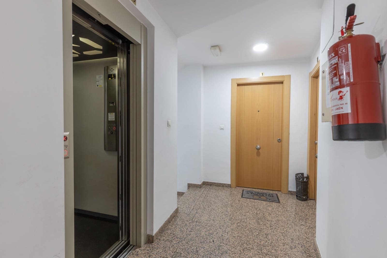 2 slaapkamer Flat te koop in Las Gabias met garage - € 180.000 (Ref: 10086440)