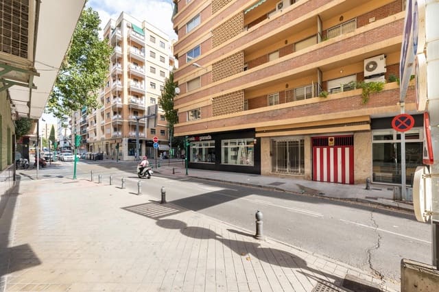 4 chambre Appartement à vendre à Grenade ville avec garage - 420 000 € (Ref: 10086441)