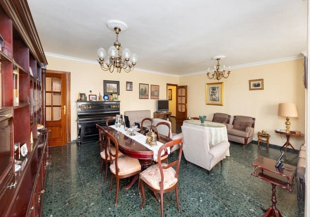 4 chambre Appartement à vendre à Grenade ville avec garage - 420 000 € (Ref: 10086441)